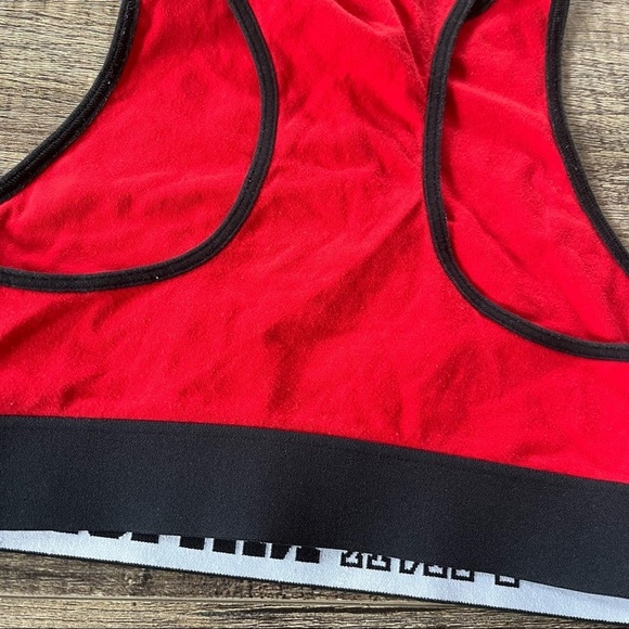 PINK/VS bras size XS - Picture 9 of 13